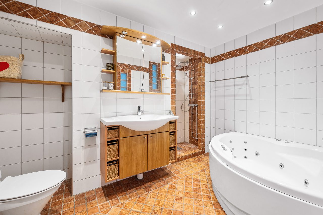 Tranebergsvägen 57, bv.