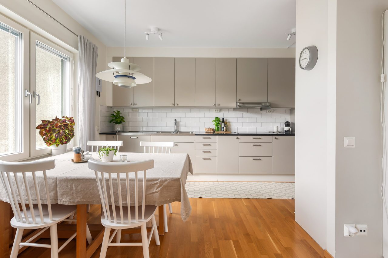 Beckombergavägen 215, högst upp!