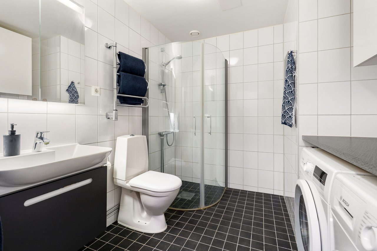 Dartanjangs gata 68, 5 tr.