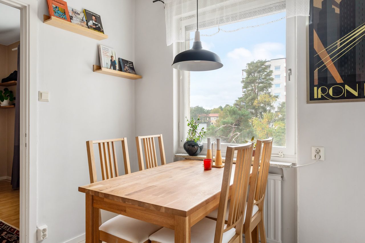 Björnsonsgatan 142. 3,5/9tr