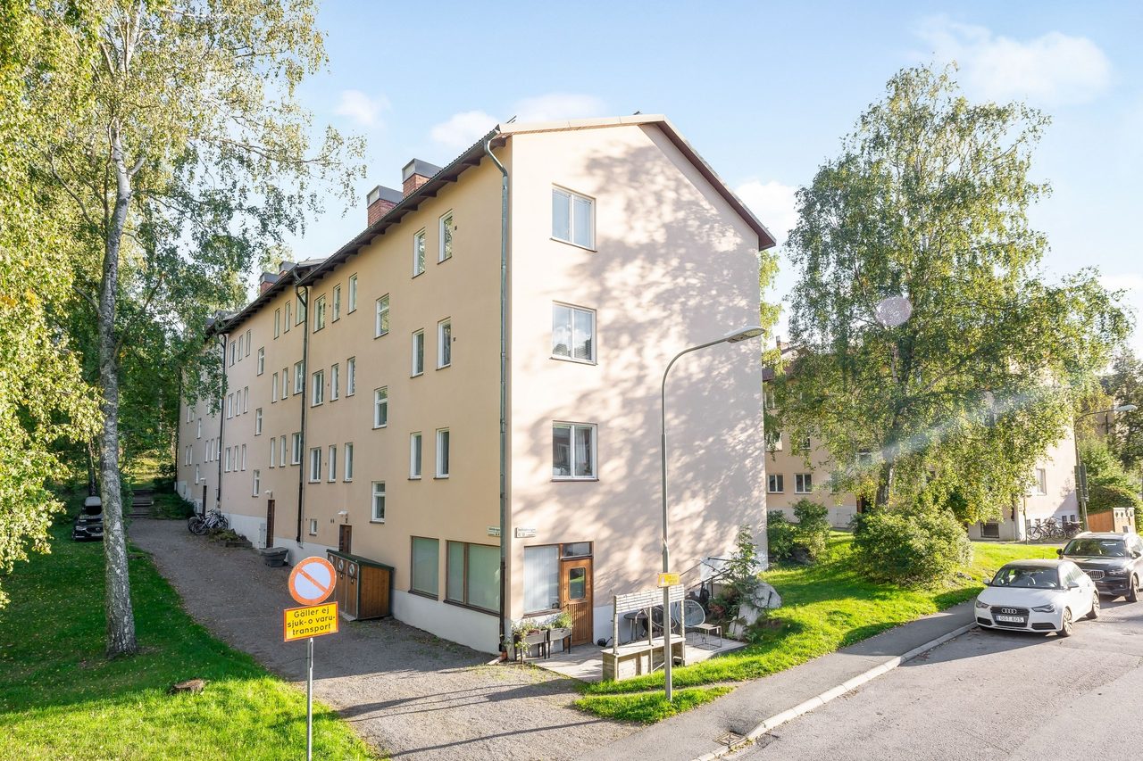 Ståltrådsvägen 44, 3/3 tr.