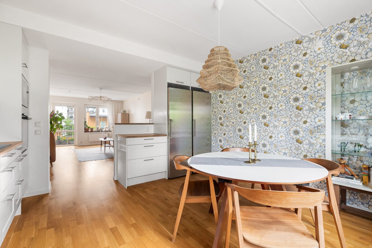 Tomtebobarnens Gata 7, 1 tr.