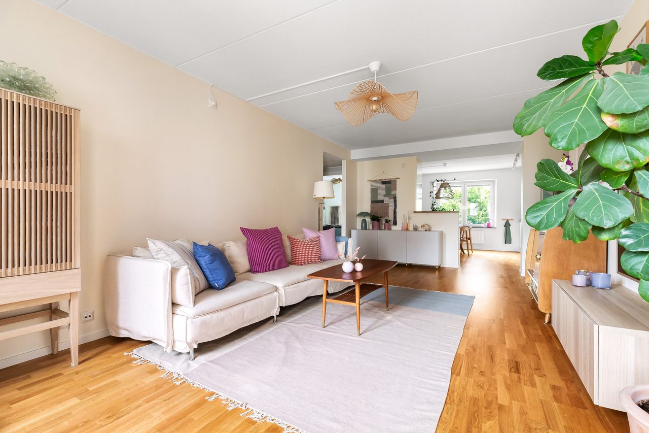 Tomtebobarnens Gata 7, 1 tr.