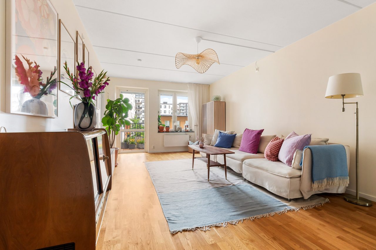 Tomtebobarnens Gata 7, 1 tr.