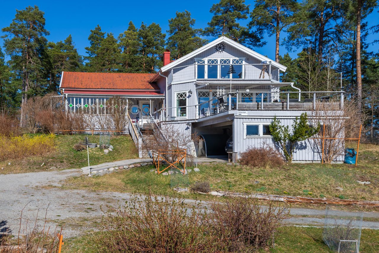 Karlsuddsvägen 15