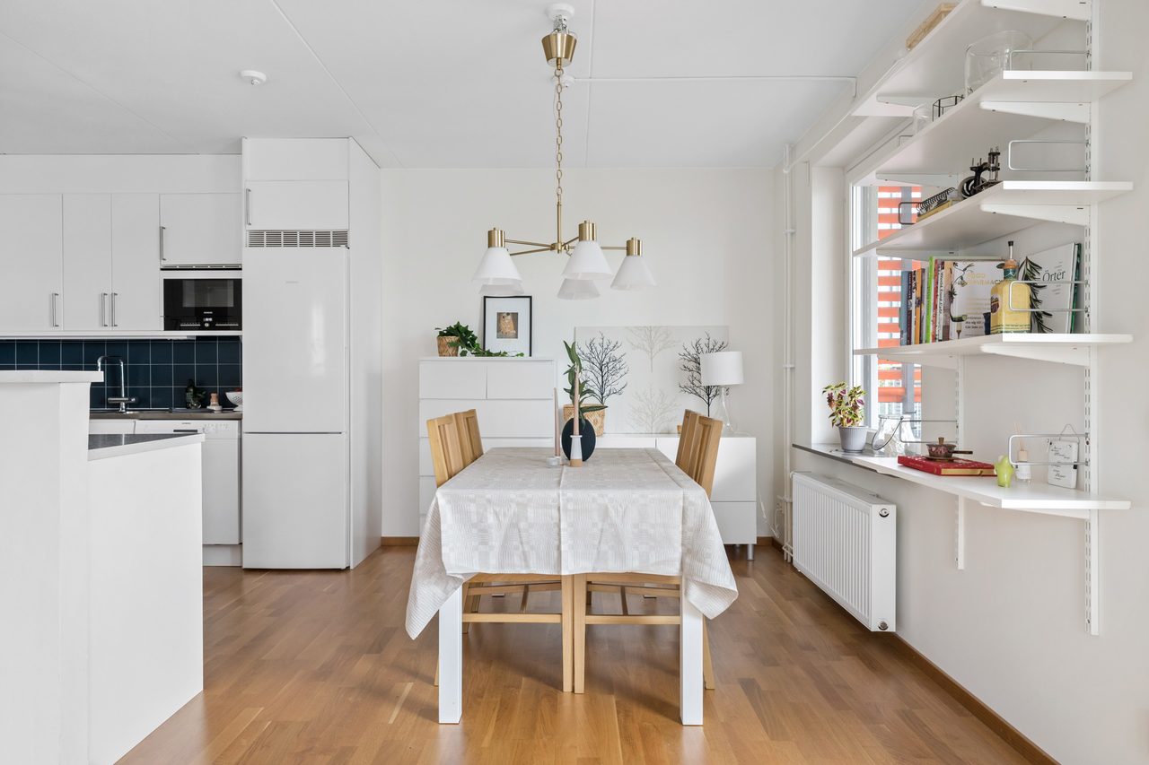 Plats för stor matgrupp!