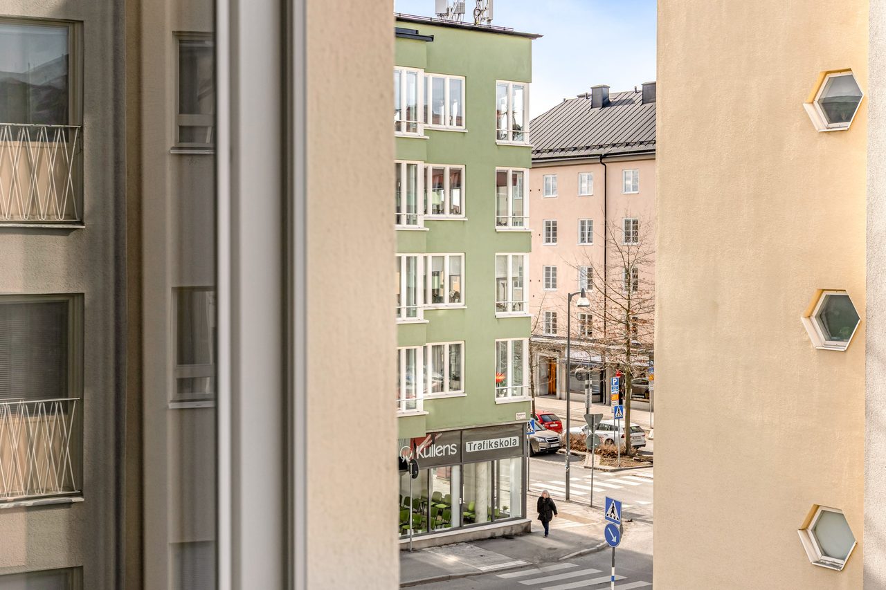 Fransk balkong i fint västläge!