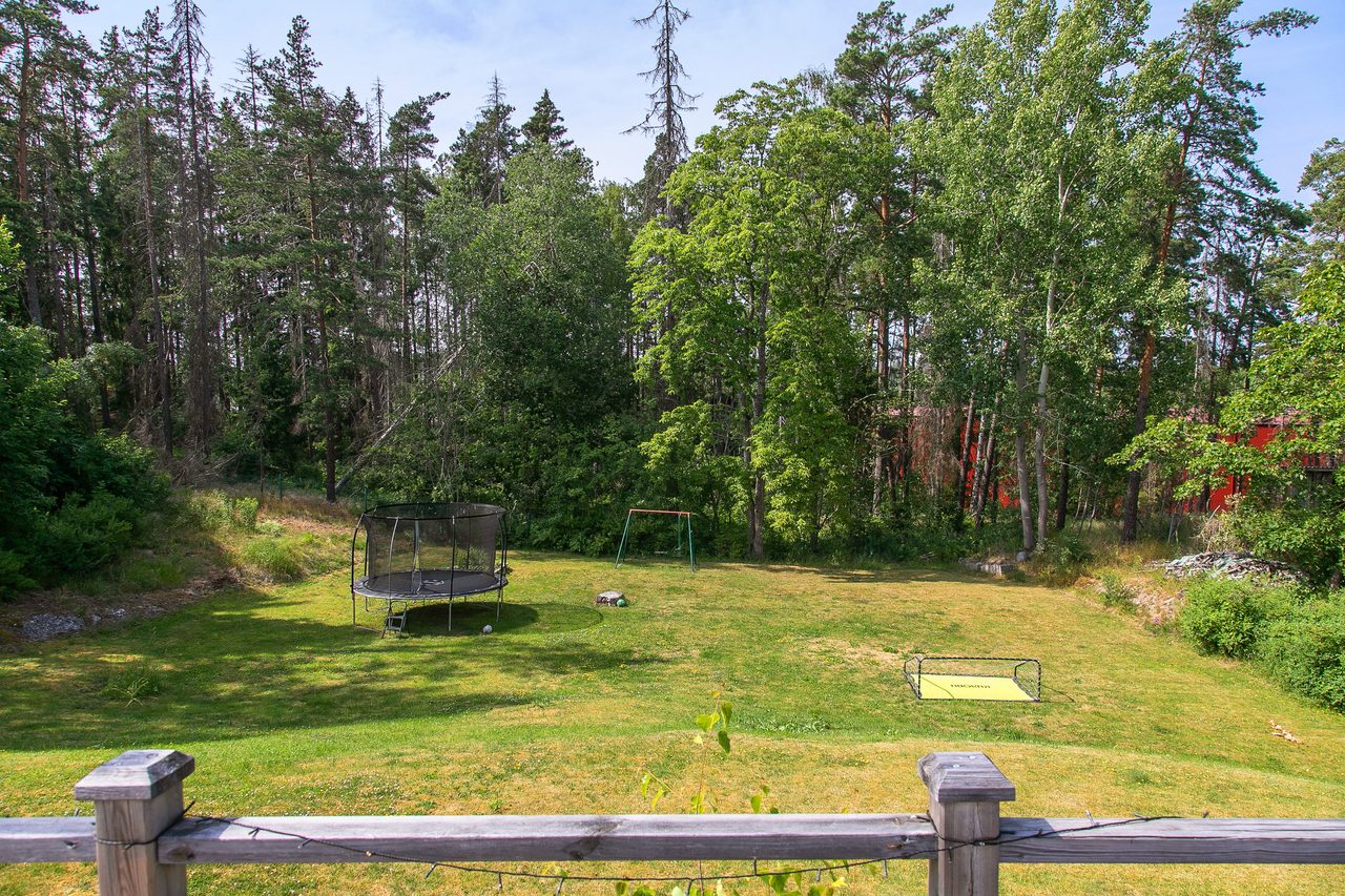 Rävgrytestigen 8