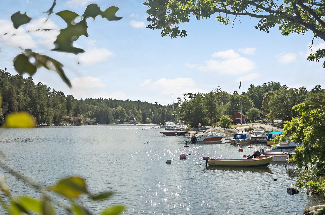 Rävgrytestigen 8