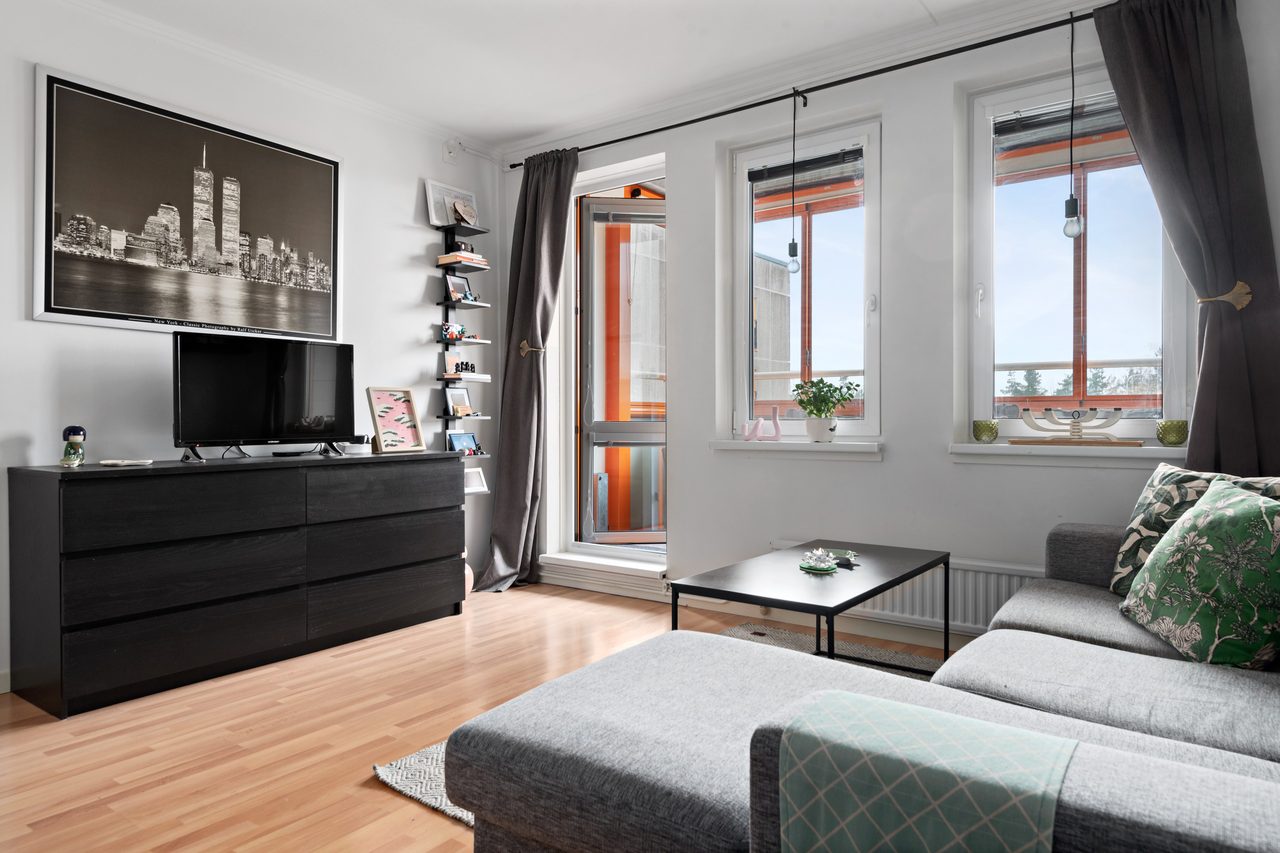 Ormingeringen 71, 2 tr