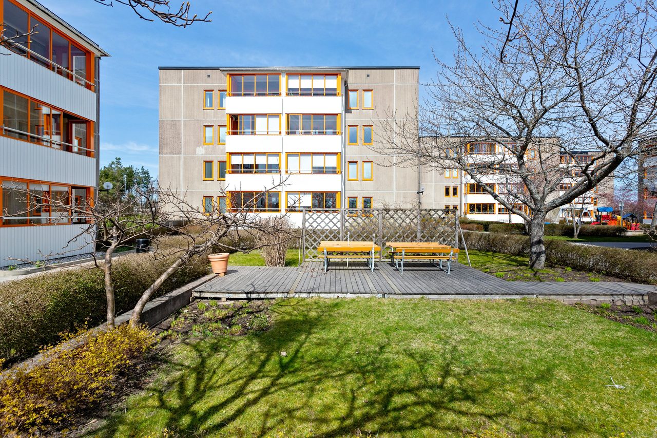 Ormingeringen 71, 2 tr