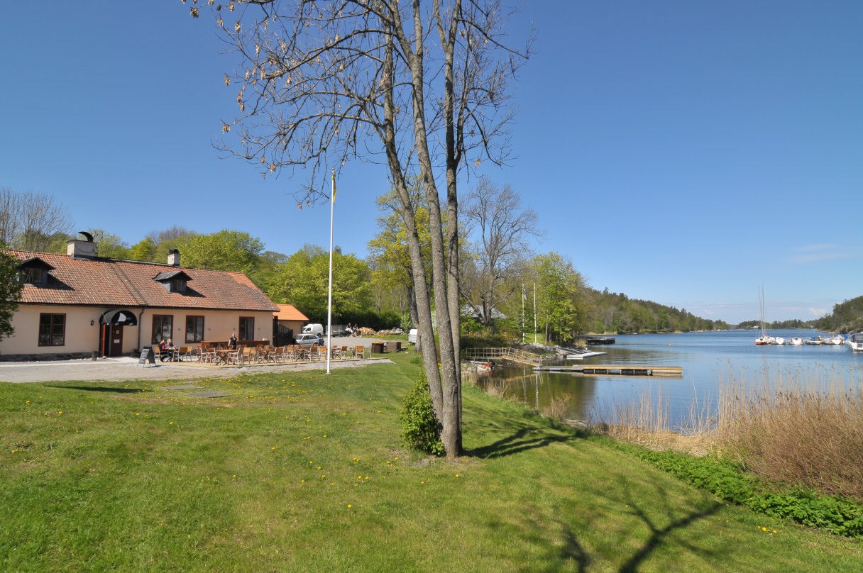 Rofyllda Velamsund med restaurang