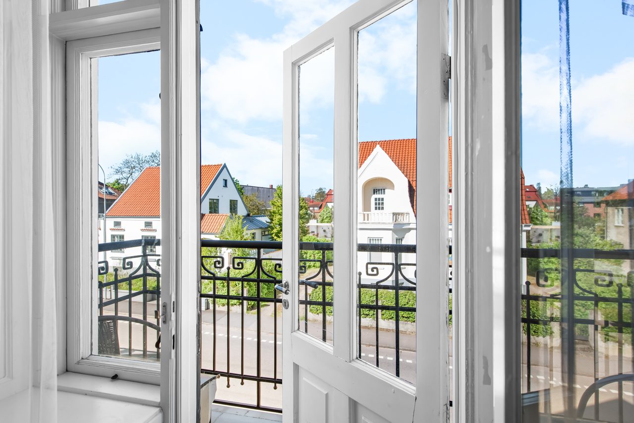 Plan 2 balkong lägenhet 3 rok