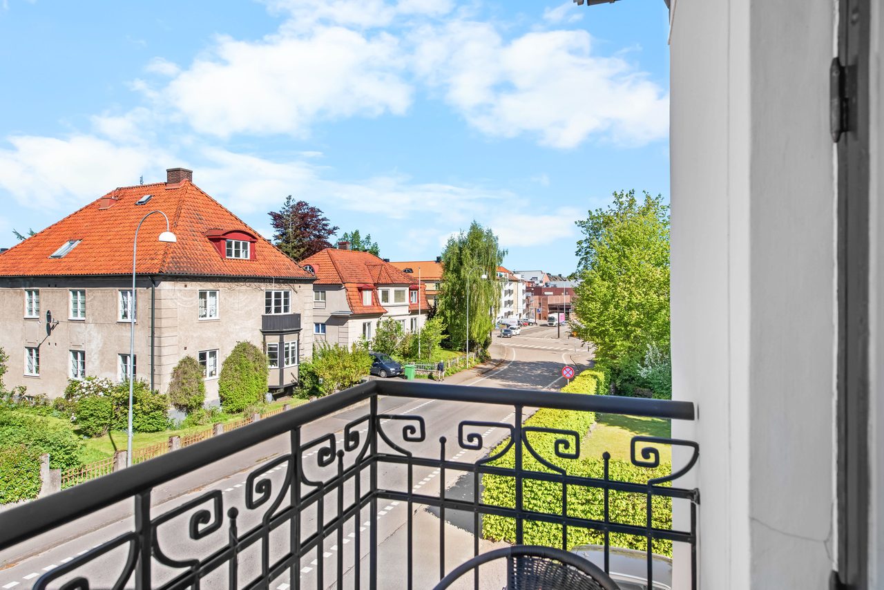 Plan 2 balkong lägenhet 3 rok