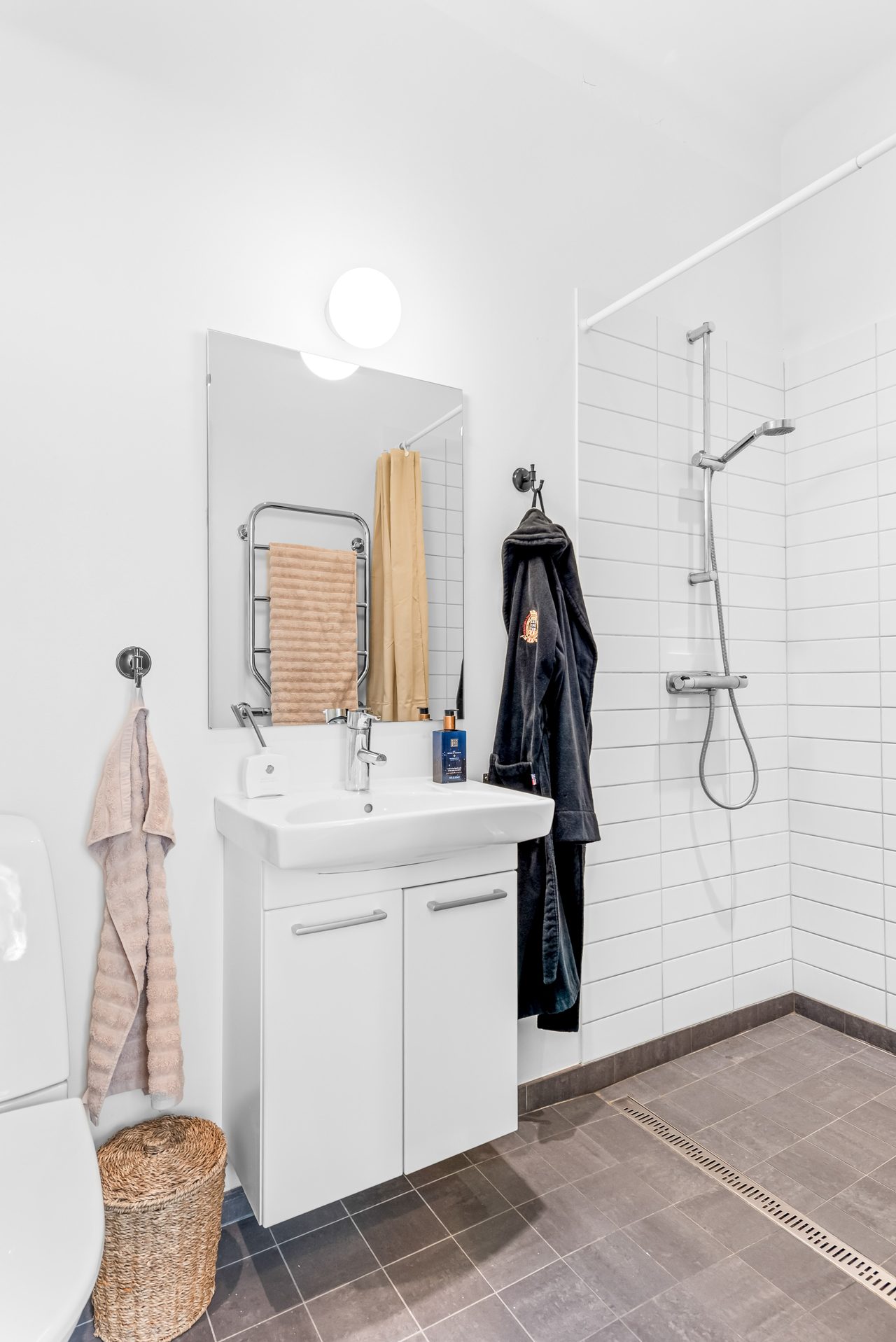 Lägenhet bottenplan 1 rok