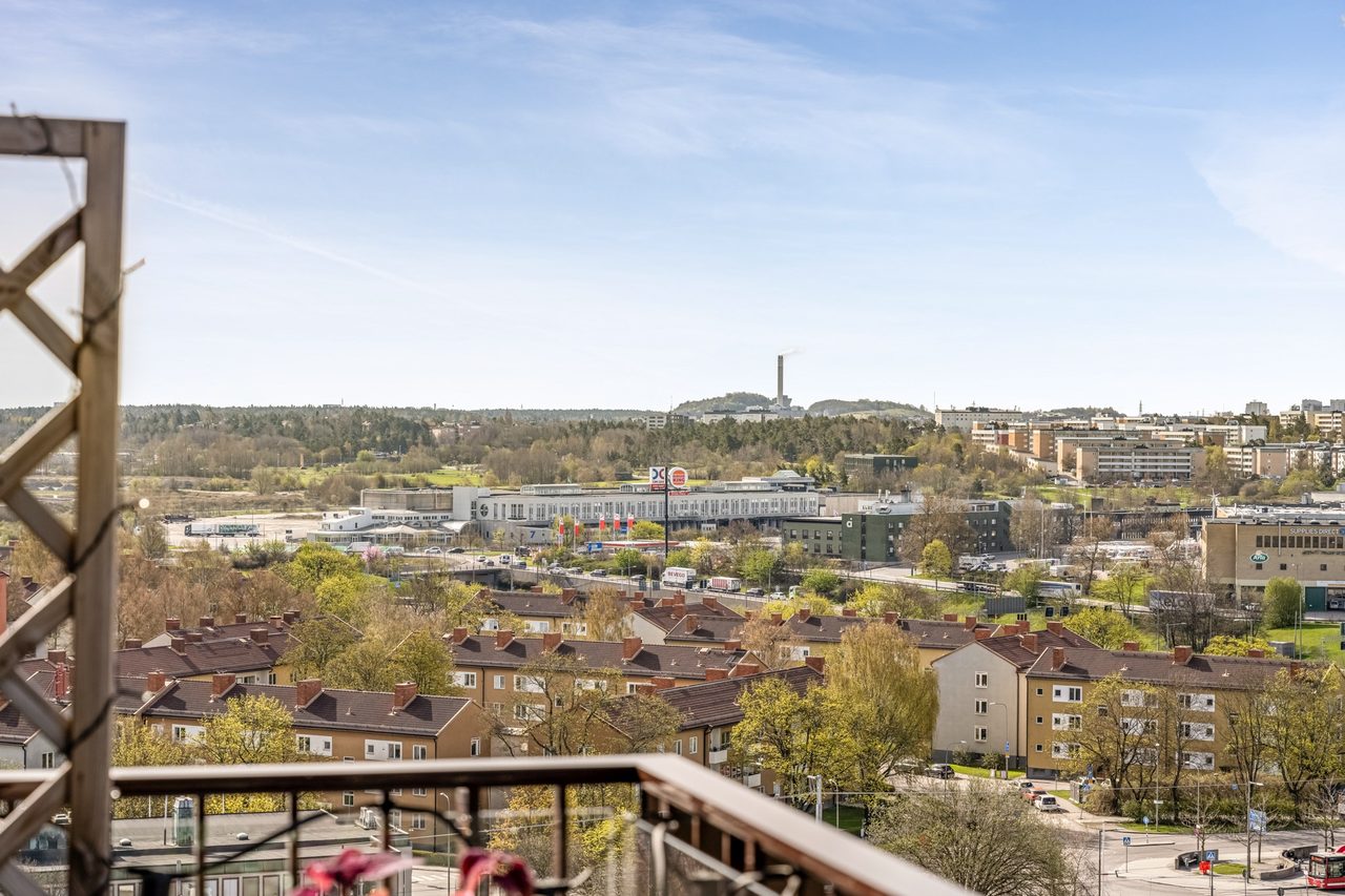 Årsta skolgränd 6, 9/9!