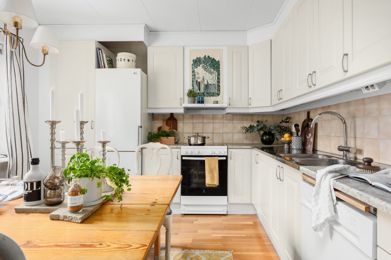 Lilla sällskapets väg 13B