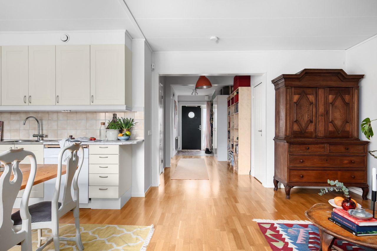 Lilla sällskapets väg 13B