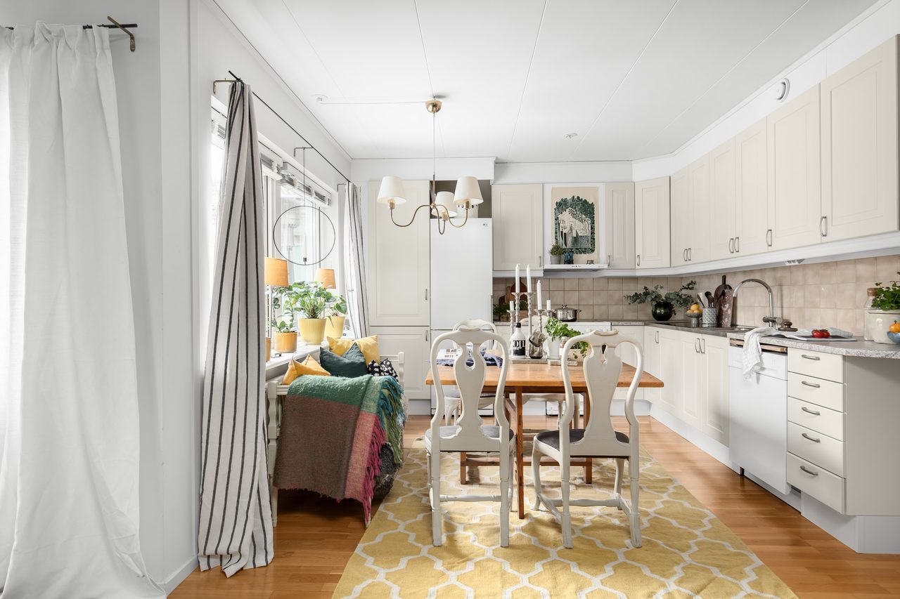 Lilla sällskapets väg 13B