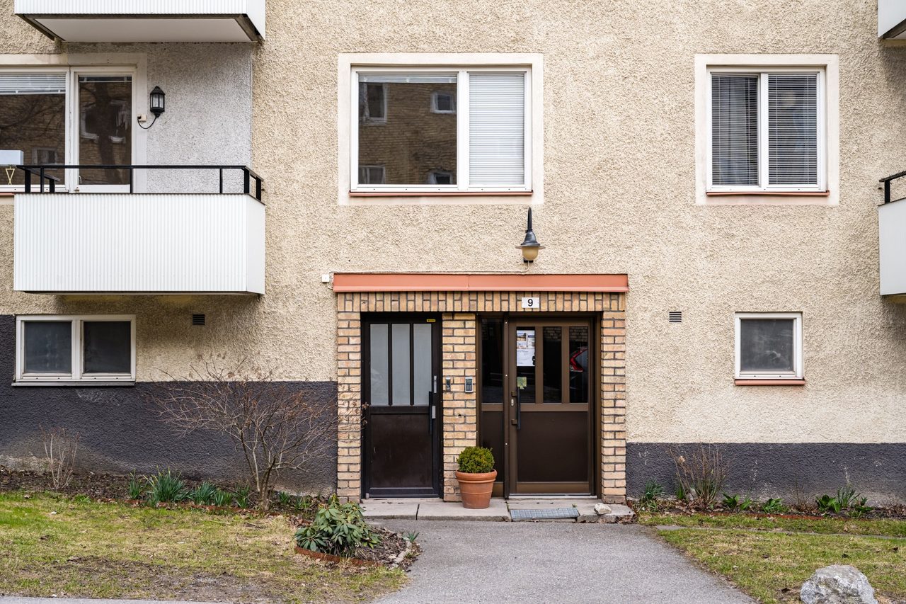 Tombolavägen 9