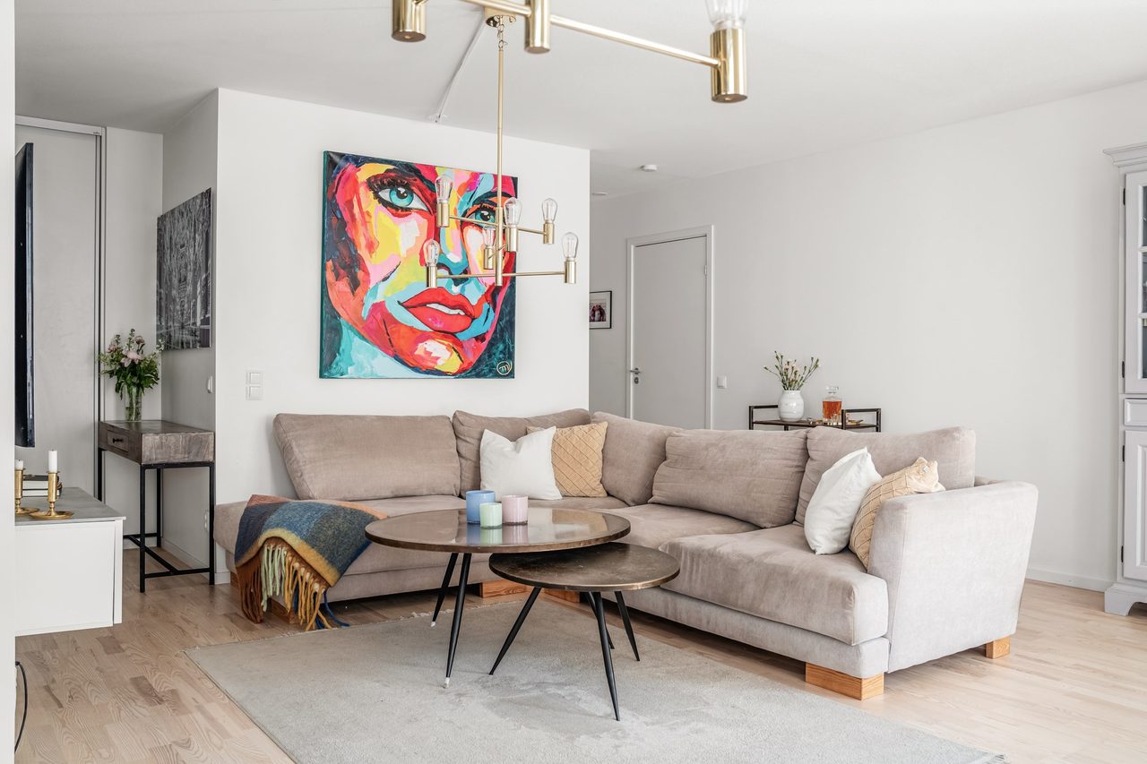 Önologgatan 2, 3 tr!