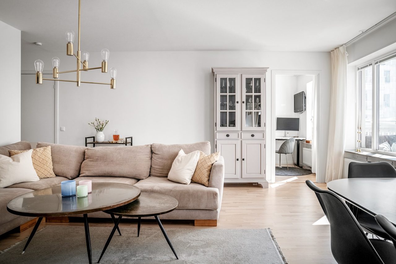 Önologgatan 2, 3 tr!