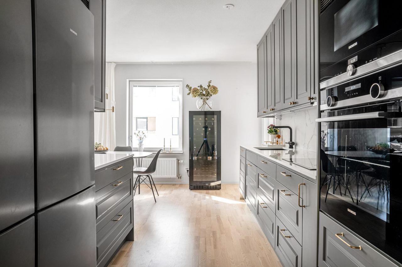 Önologgatan 2, 3 tr!