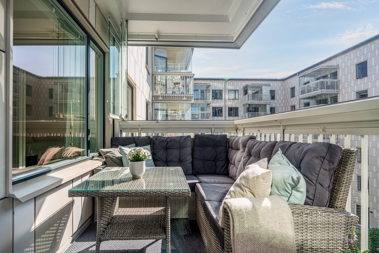 Önologgatan 2, 3 tr!