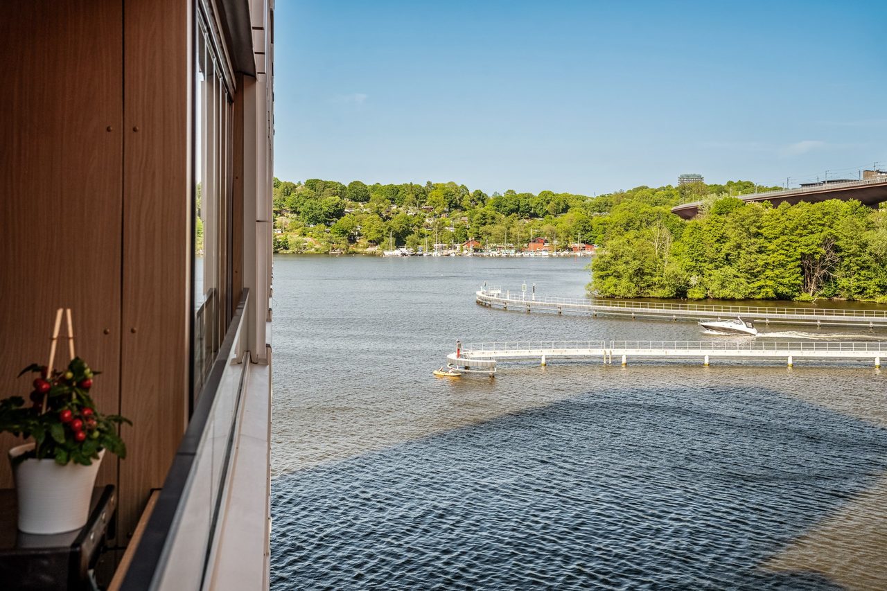 Önologgatan 2, 3 tr!