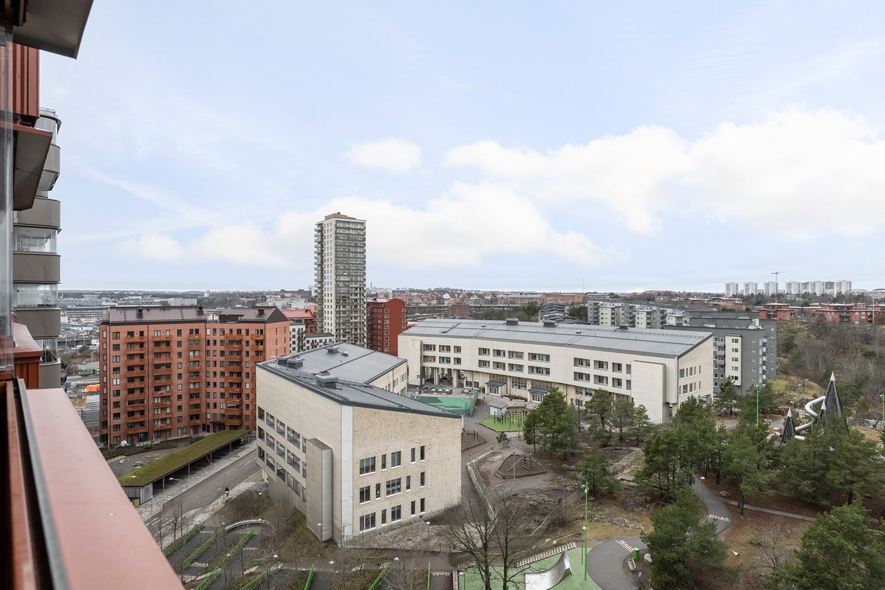 Årstaskogs väg 9B, 13 tr!