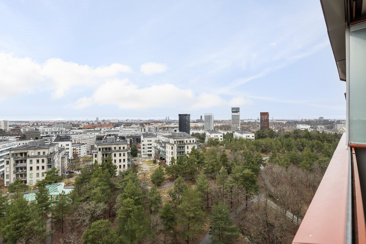 Årstaskogs väg 9B, 13 tr!