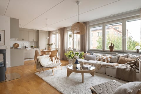 Tellusborgsvägen 77