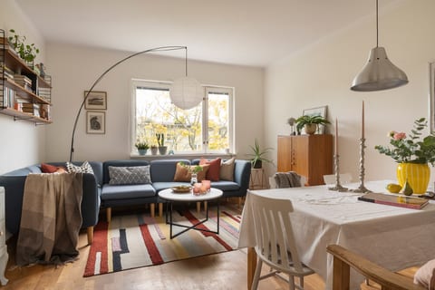 Trettondagsvägen 14, 3 tr.