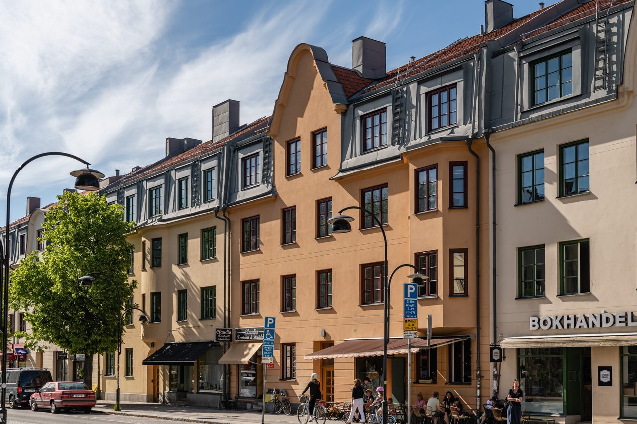 Mysiga Manhemsplatsen intill fastigheten