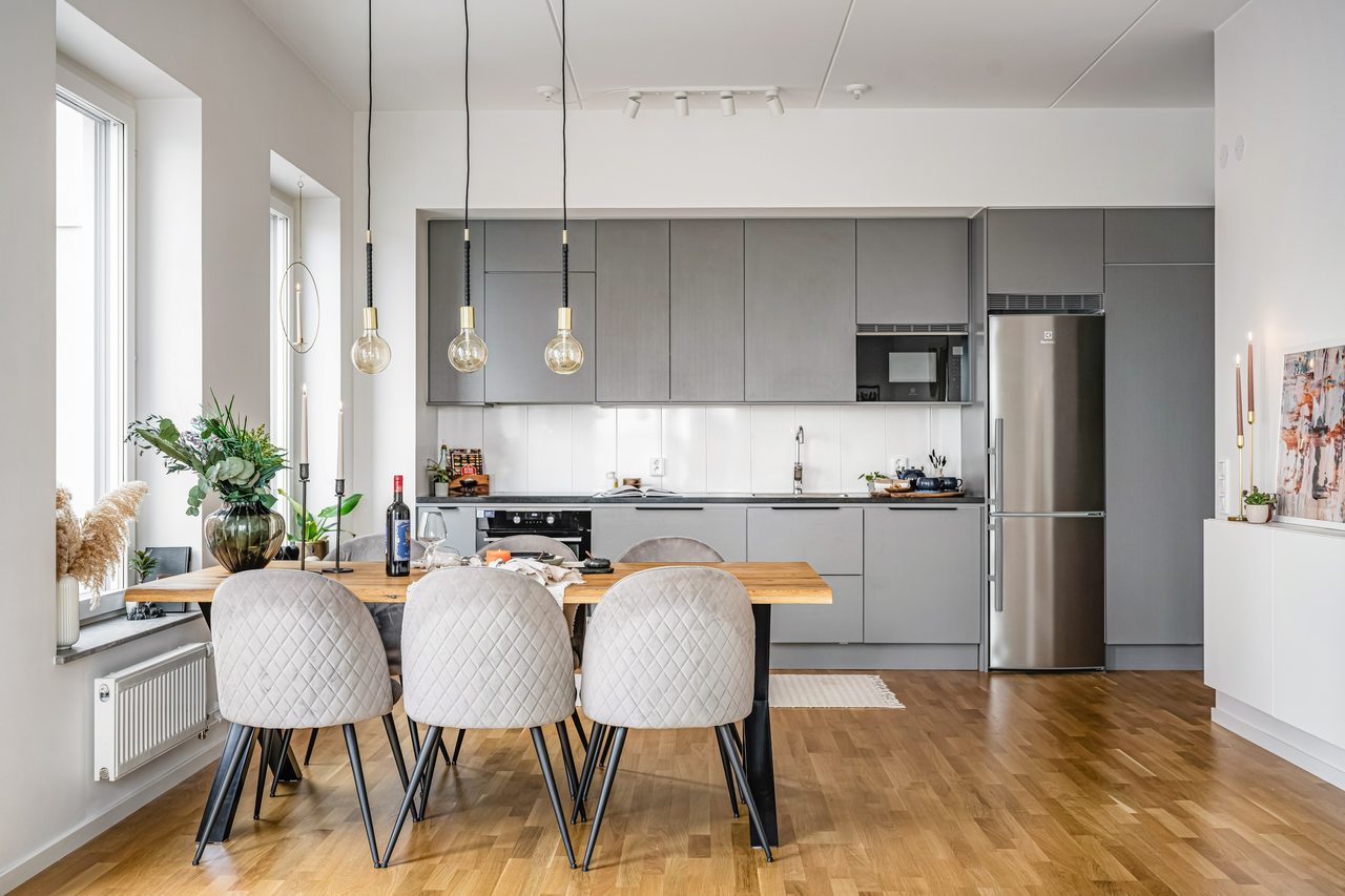 Årstaskogs väg 7A, högst upp!