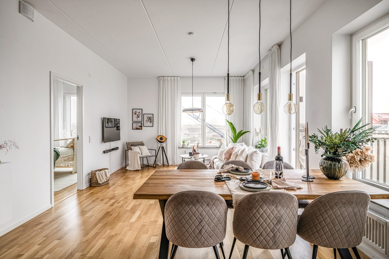 Årstaskogs väg 7A, högst upp!