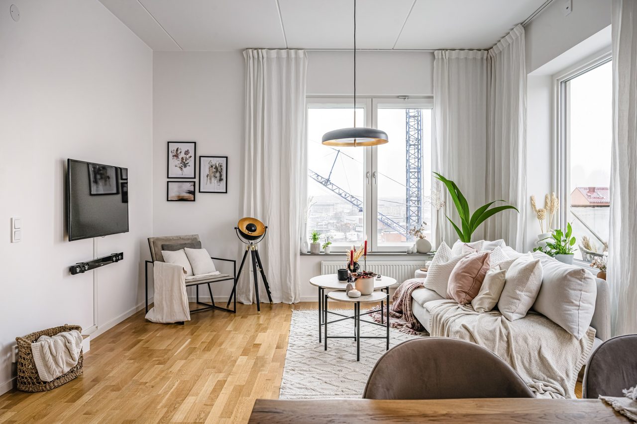 Årstaskogs väg 7A, högst upp!