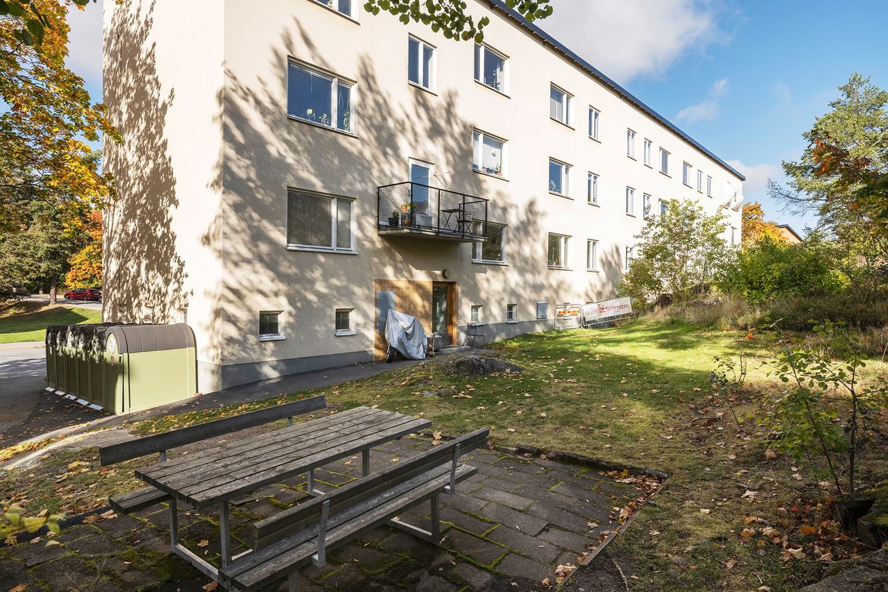 Cedergrensvägen 33, vån 2.