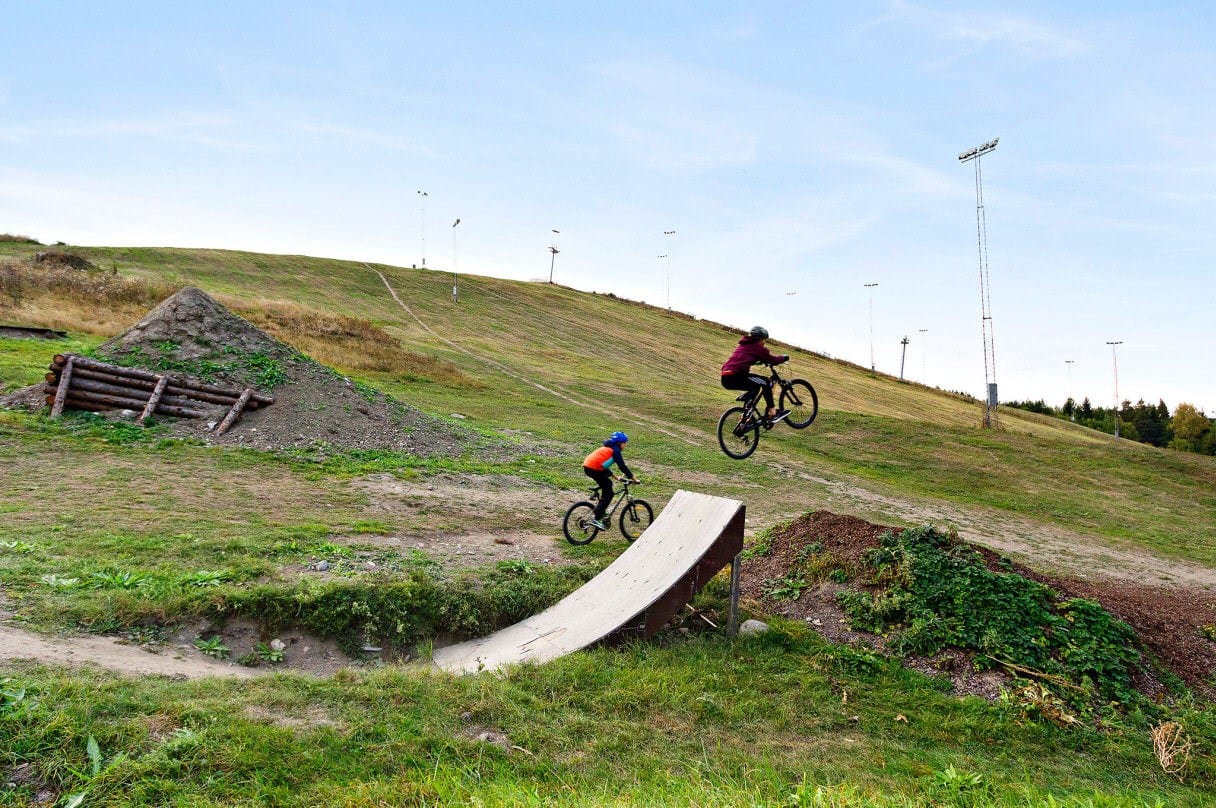 Brukets skidbacke och downhillbana