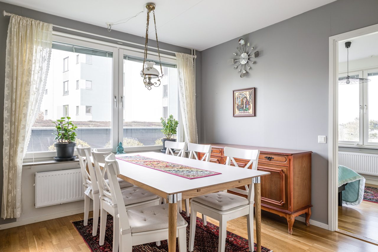 Aron lindgrens väg 2