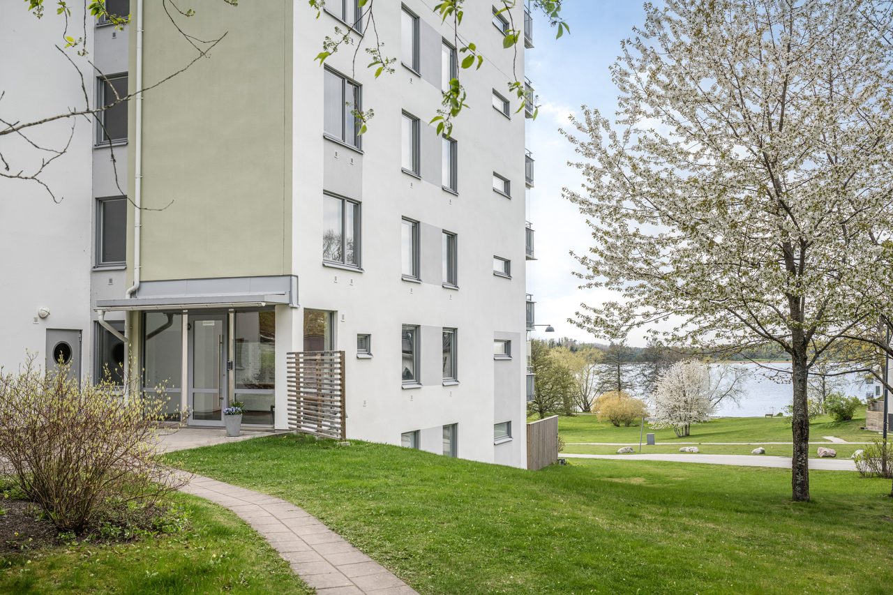 Aron lindgrens väg 2