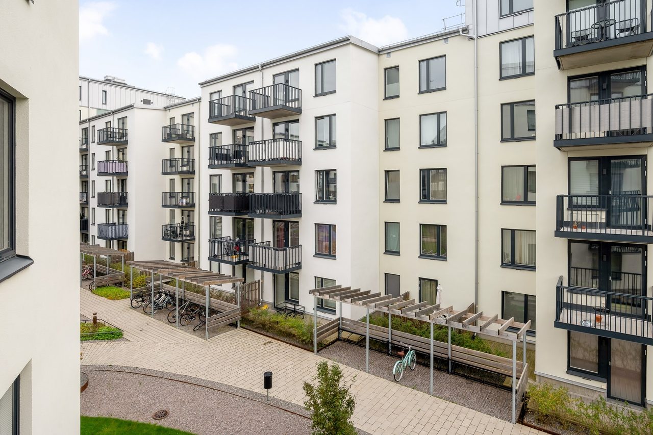 Kista gårdsväg 16
