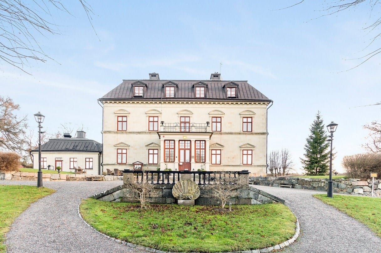 Görvälns slott, naturreservat och Mälaren