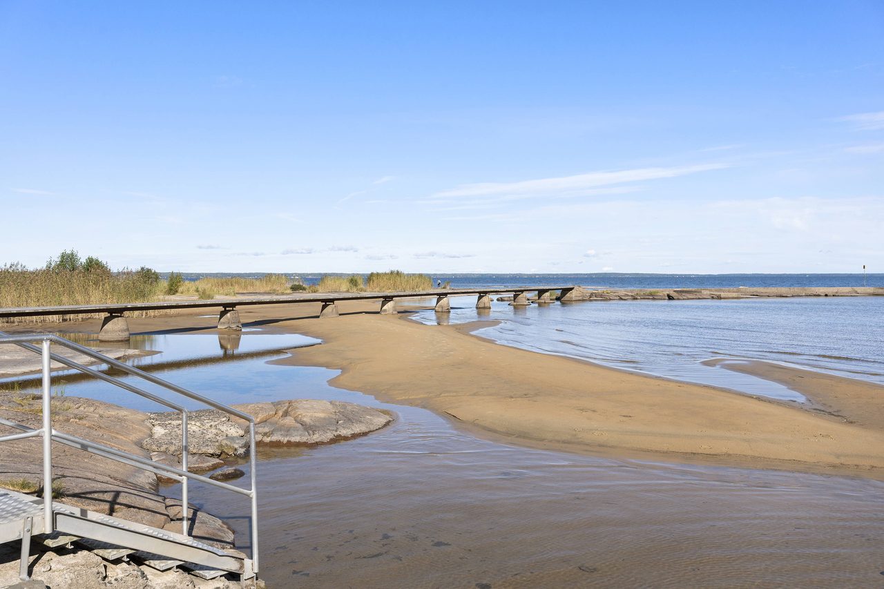 Även Nordkrokens badplats återfinns inom några minuters cykelväg.