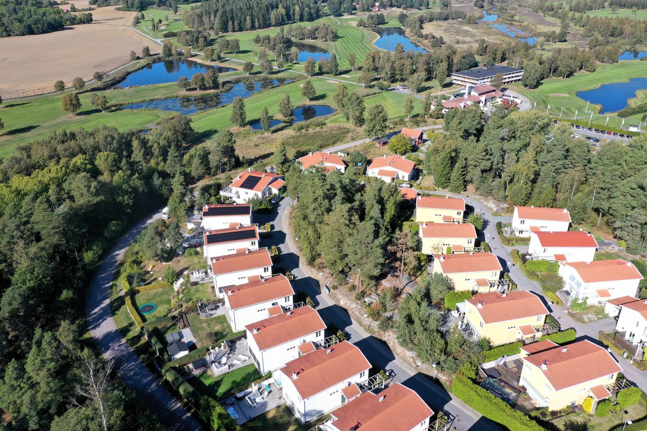 Sormenvägen 9