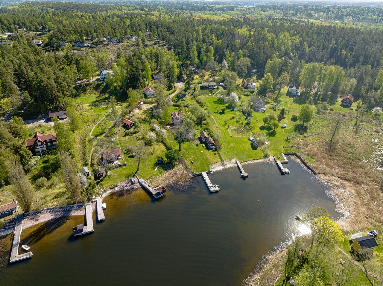 Ljusterö huvuds väg 43