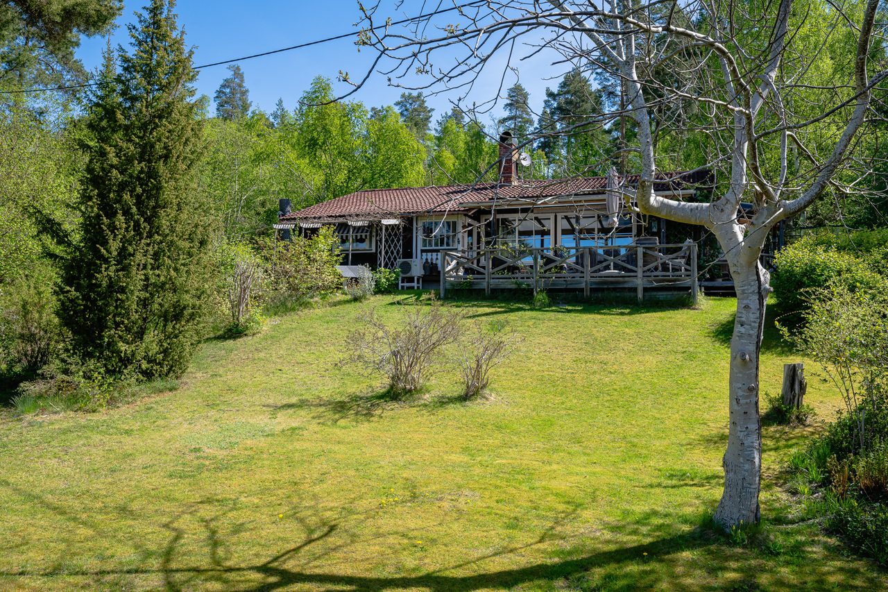 Ljusterö huvuds väg 43