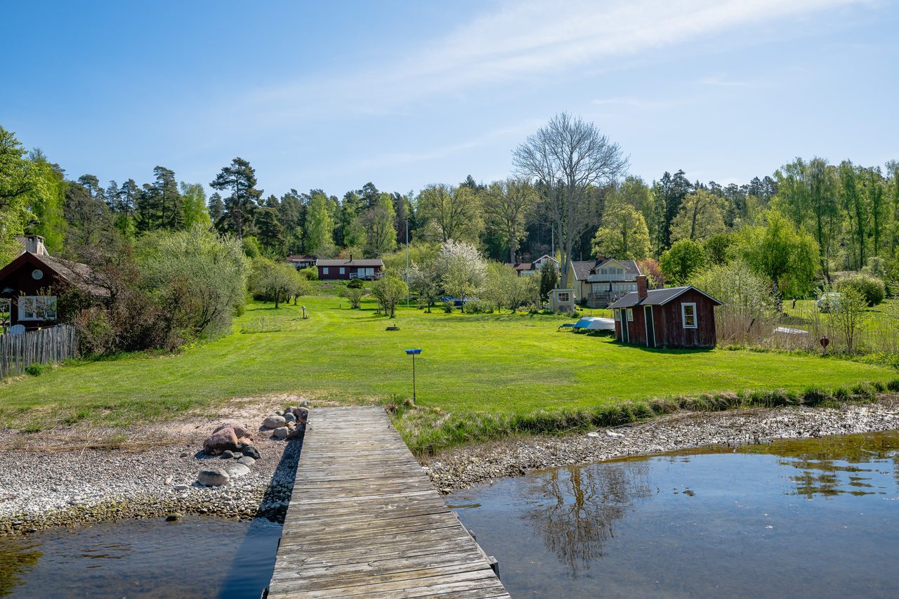 Ljusterö huvuds väg 43