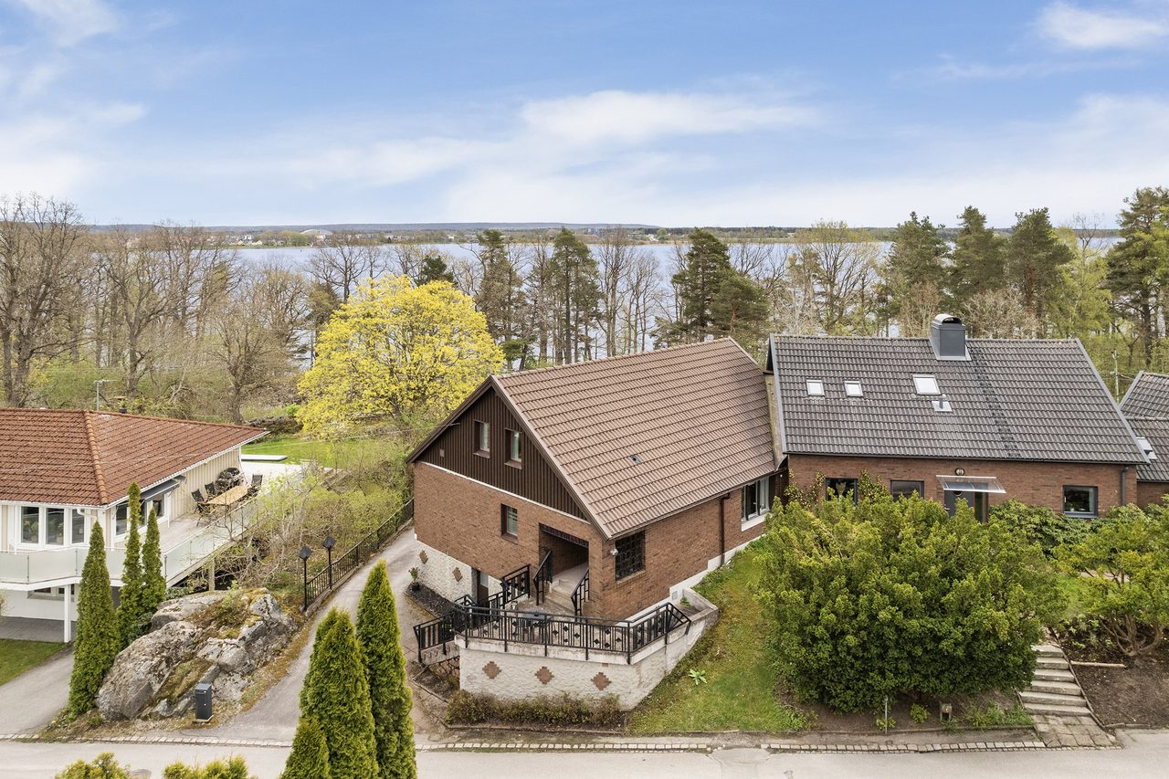 Tackjärnsvägen 18A