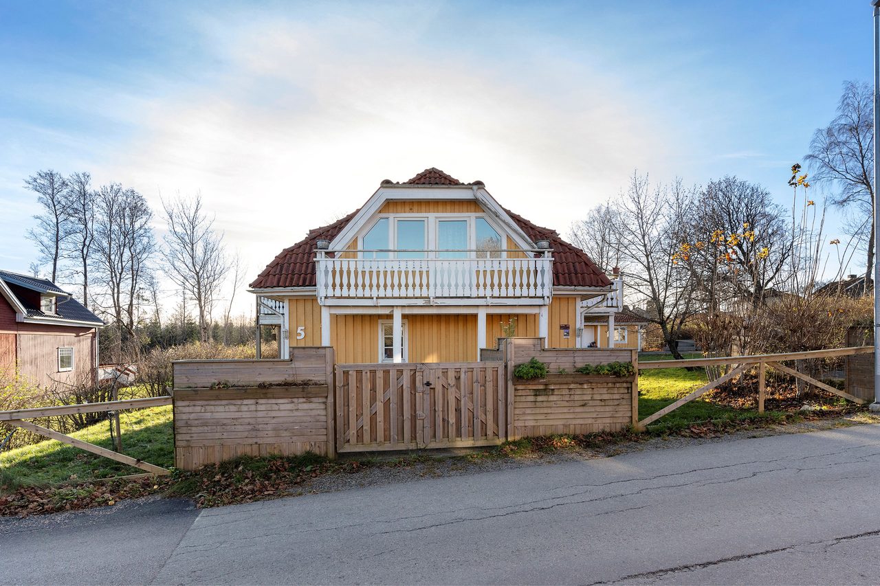 Hällavägen 5